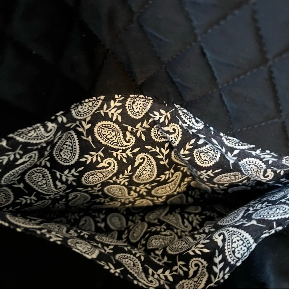 VERA BRADLEY Iconic Microfiber Baby Diaper Bag Black Paisley Interior Tote